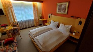 베이직 더블룸 | 객실 내 금고, 책상, 노트북 작업 공간, 다리미/다리미판