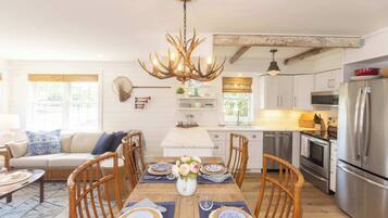 Condo, Multiple Beds, Balcony (S.S. Fontana) | Interior