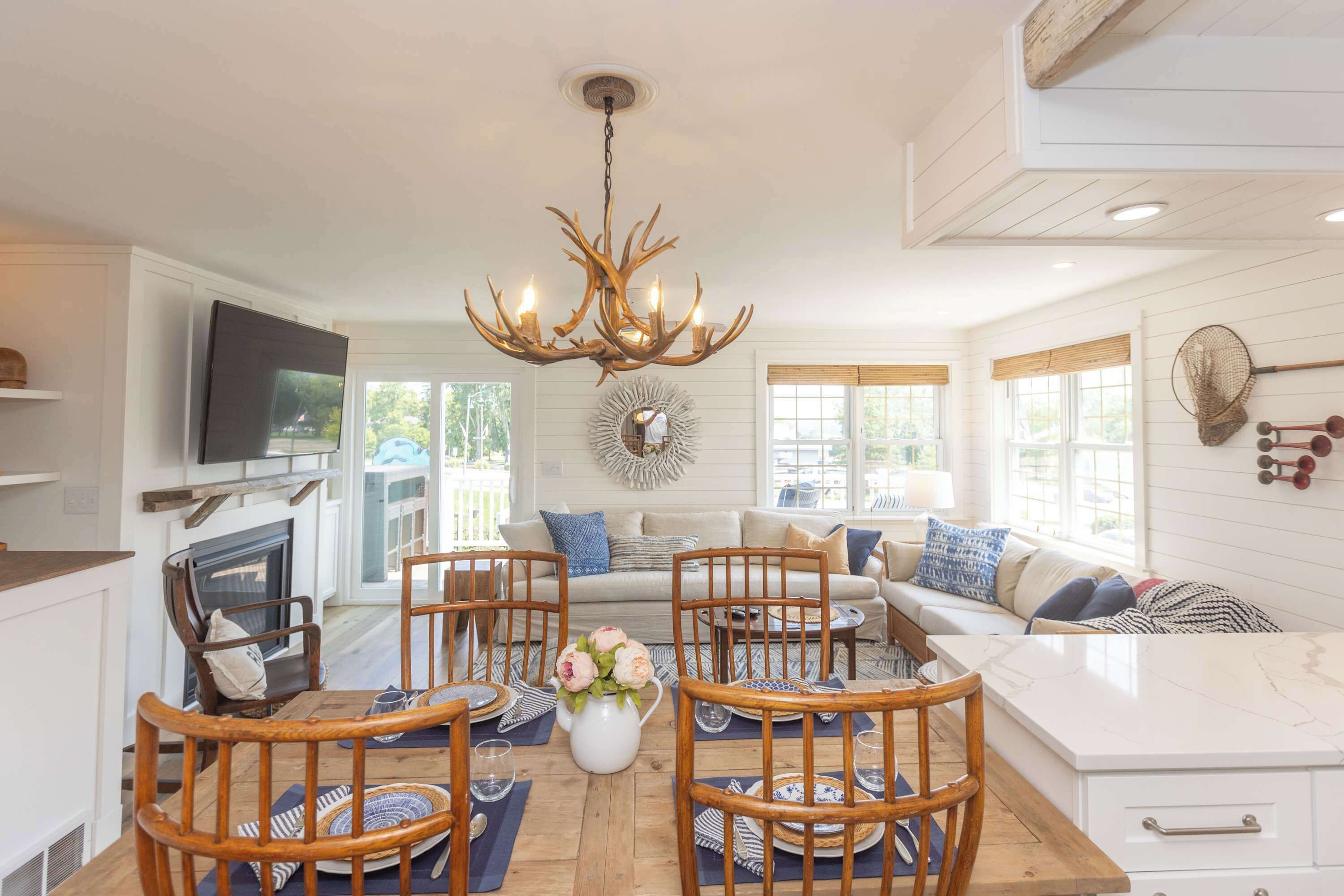 公寓客房, 多張床, 陽台 (S.S. Fontana) | 起居區 | 42-吋平面電視、數位頻道、壁爐