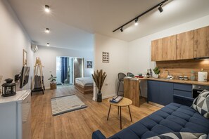 都會公寓 | 客廳 | 50 吋智能電視連數碼電視頻道、Netflix、串流服務