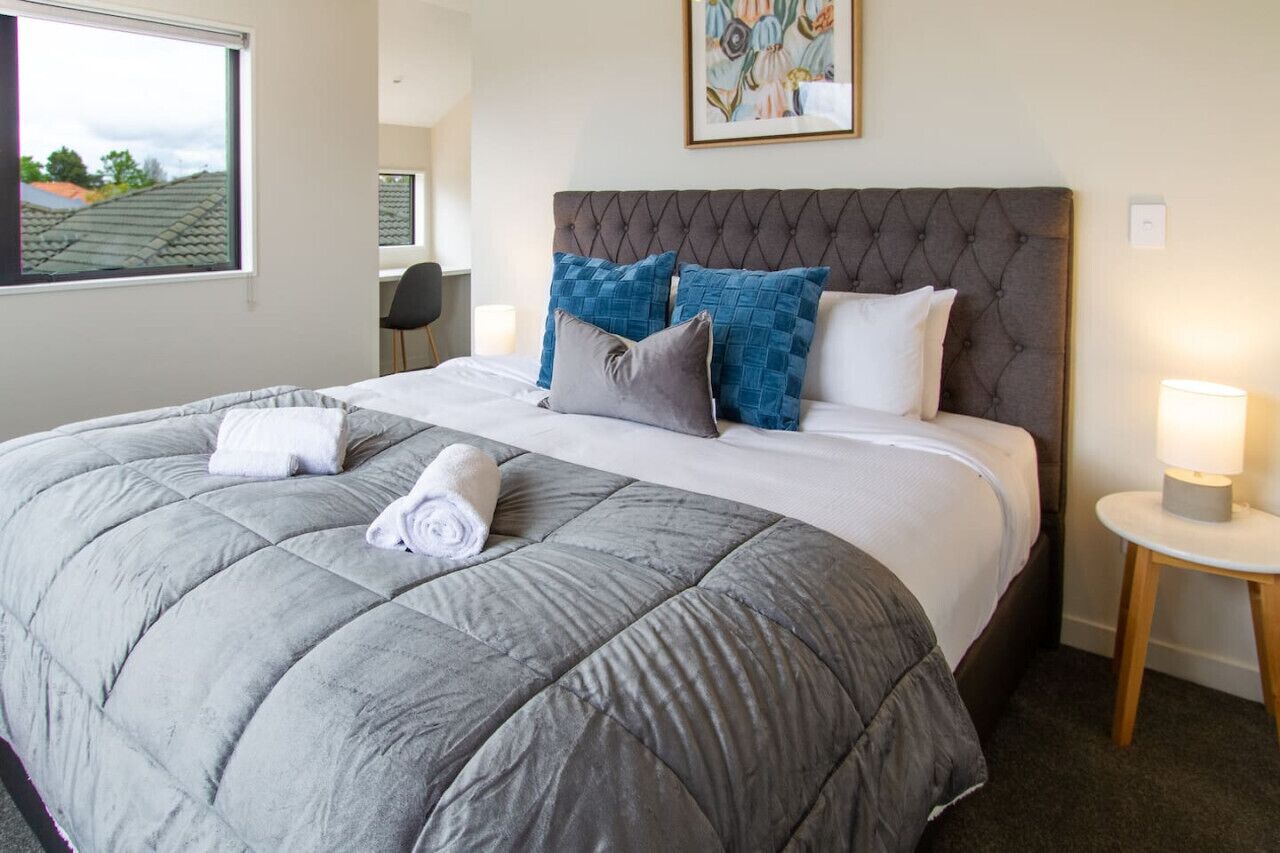 3 bedrooms, desk, iron/ironing board, free WiFi