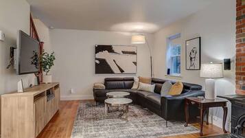 Télévision, cheminée