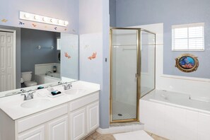 Condo, Multiple Beds, Pool Access, Garden View (Dreamers Oasis At Bahama Bay) | Bathroom - Dreamers Oasis At Bahama Bay (Davenport)