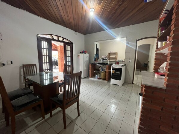 Dining - Recanto Toca da Coruja (Luíza Mar Mirim Itanhaém)