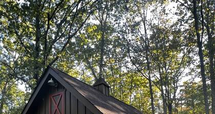 Rising Fawn Barn Guesthouse in the Woods on Lookout Mountain GA.