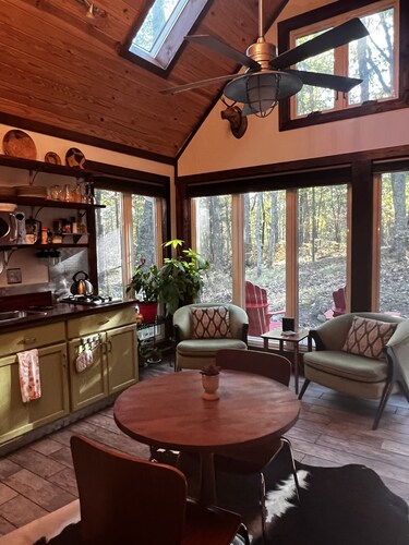 Rising Fawn Barn Guesthouse in the Woods on Lookout Mountain GA.