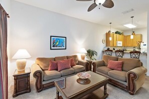 TV, offices - Tropical style ground floor unit in Bahama Bay (Davenport)