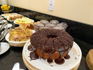 Desayuno completo incluido todos los días