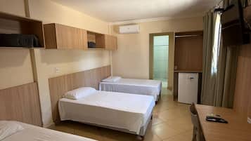 Triple Room, 3 Twin Beds, City View | Hypo-allergenic bedding, laptop workspace, free WiFi, bed sheets