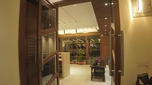 Lobby - The Pride (Golmuri)