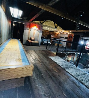 Interior - New Rustic Retreat, Firepit & Games, Hiking, Boating & Fishing near Lake Rathbun (Moravia)