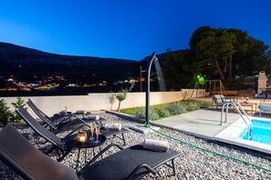 Terrace/patio - Holiday house above Split, surrounded by amazing nature and greenery! (Klis)