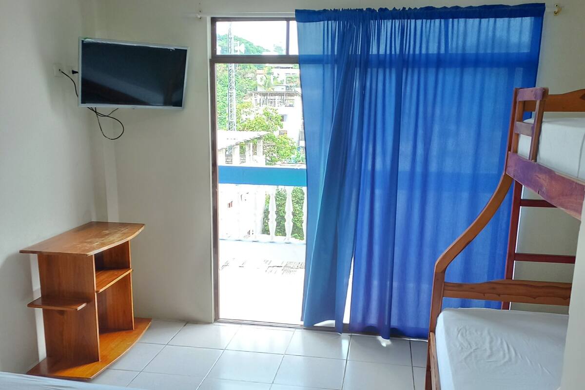 Phòng 4 tiện nghi đơn giản | Truy cập Internet không dây miễn phí 