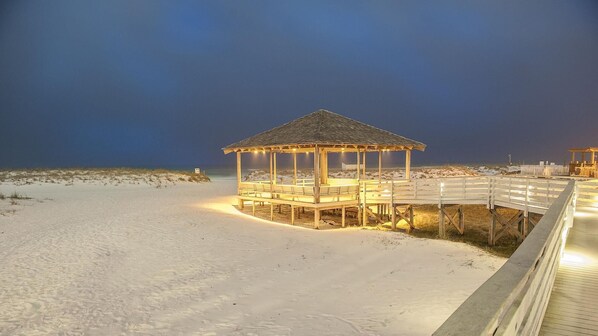 Terrace/patio - Holiday Getaway To Beautiful Destin, Florida. (Destin)