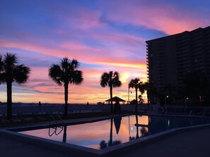 Pool - Holiday Getaway To Beautiful Destin, Florida. (Destin)