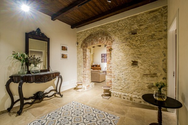 Nội thất lối vào