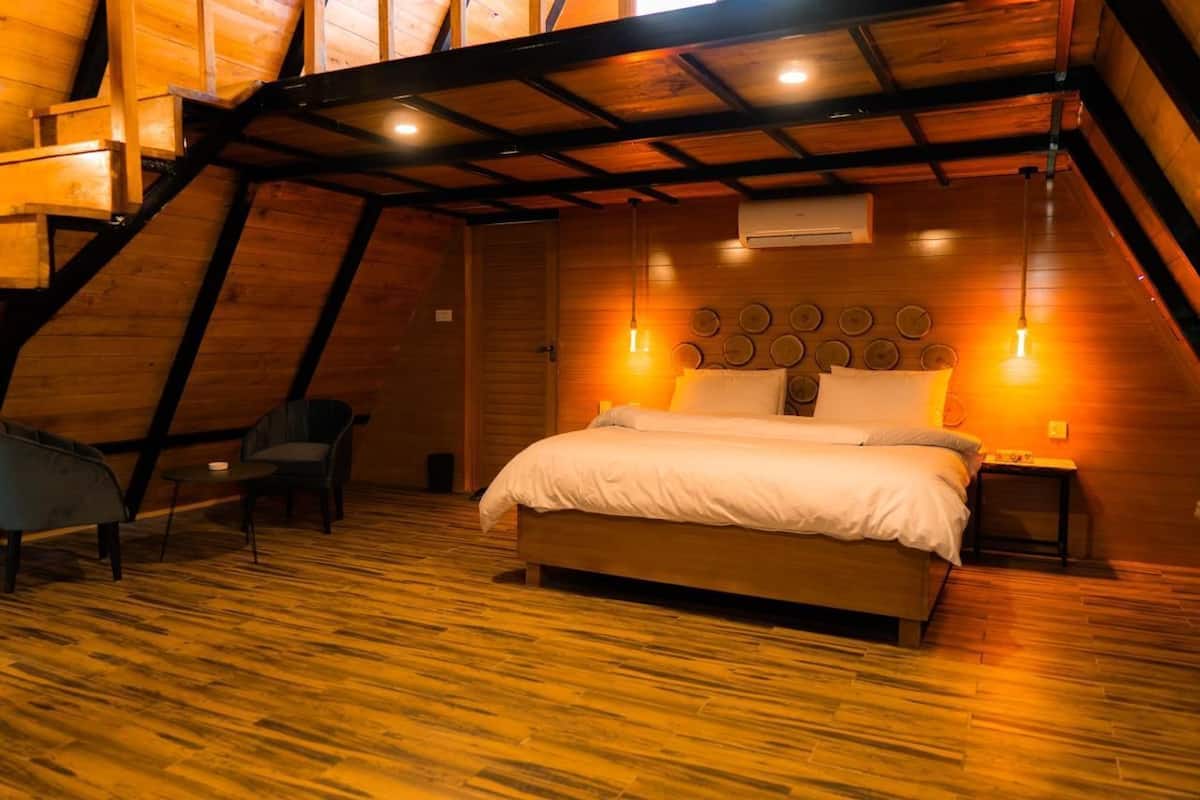 Soundproofing, iron/ironing board, free WiFi, bed sheets