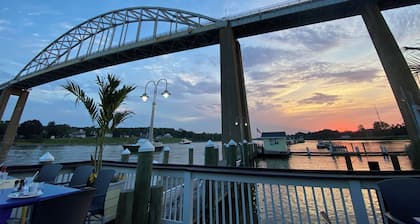 Chesapeake City Quiet Overlook