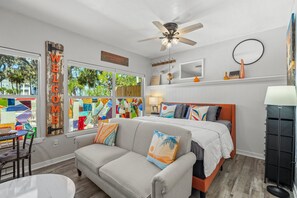 Iron/ironing board, free WiFi, bed sheets - Sunswept Villa 4-riverwalk/park front w/ pool, near AMI beaches - pet friendly! (Bradenton)