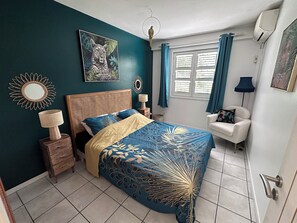 Room - La Kaz à MaLou 🌴 Creole apartment with pool - 2 bedrooms, close to the beach (Les Trois-Îlets)