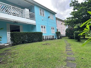 Exterior - La Kaz à MaLou 🌴 Creole apartment with pool - 2 bedrooms, close to the beach (Les Trois-Îlets)