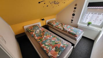 3 Schlafzimmer, Bügeleisen/Bügelbrett, Reisekinderbett, WLAN