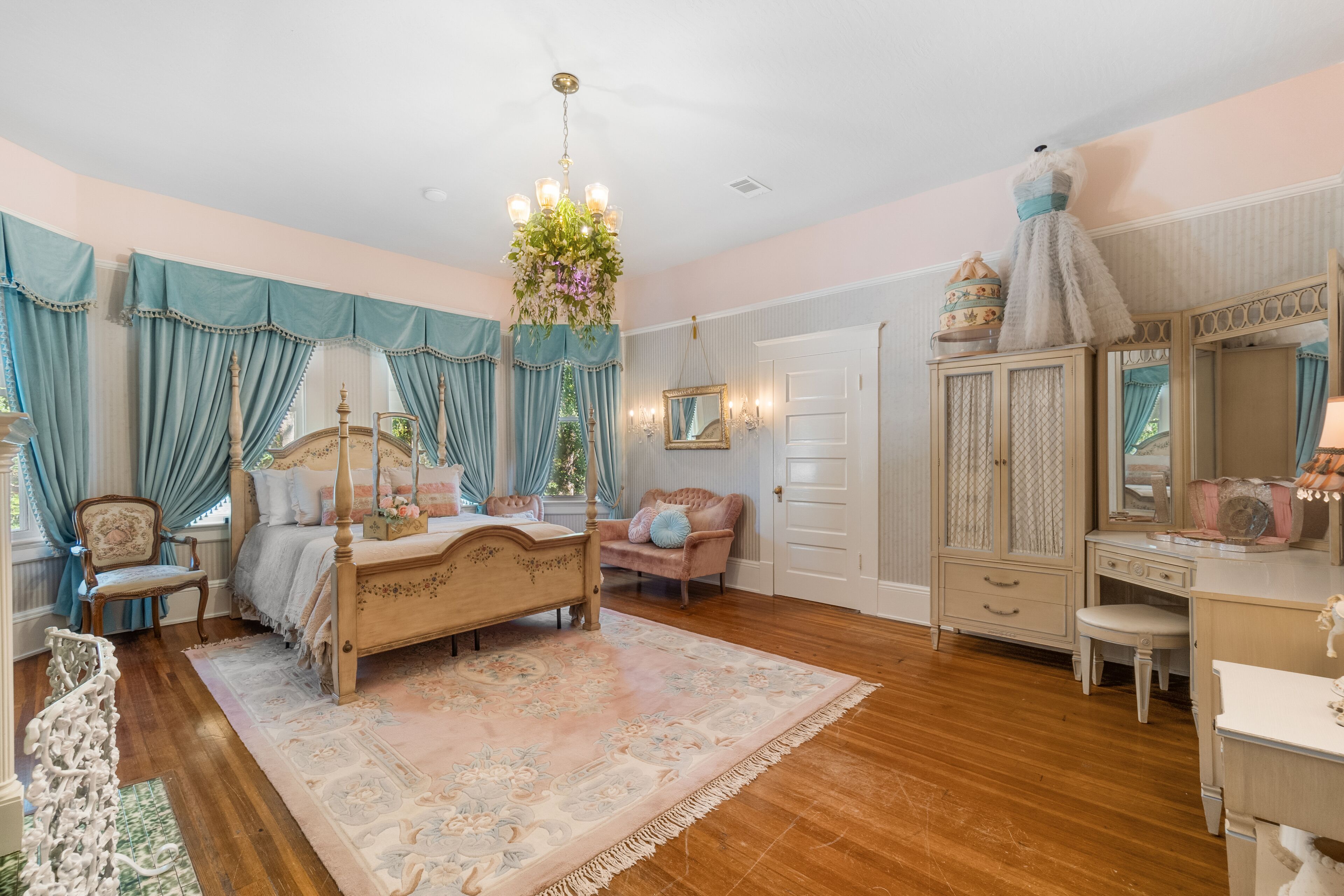 Deluxe Room | Free WiFi, individually decorated, individually furnished, bed sheets
