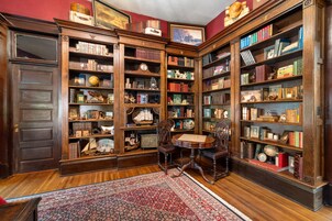 华丽客房 | 特色装修、特色家居、免费 WiFi、床单