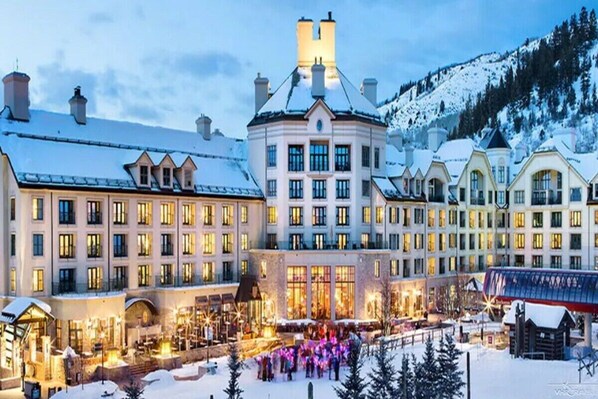 Exterior - Slopeside Luxury 3BR at Park Hyatt Beaver Creek (Avon)