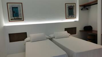 2 habitaciones, tabla de planchar con plancha, wifi y ropa de cama