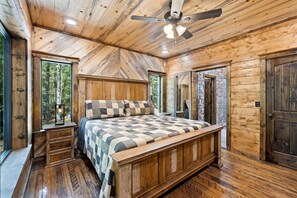 3 bedrooms, iron/ironing board, free WiFi, bed sheets - Stress Free Retreat close to BB Lake and Beavers Bend in Hochatown Ok. (Broken Bow)