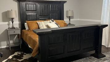 3 bedrooms, free WiFi, bed sheets