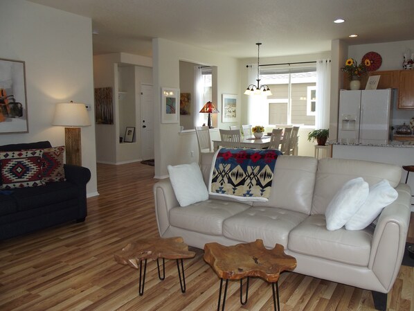 Living area - Artsy, Colorado Cottage Vibe! (Fort Collins)