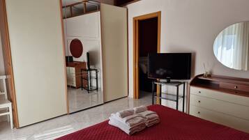 1 Schlafzimmer, Schreibtisch, kostenloses WLAN, BettwÀsche