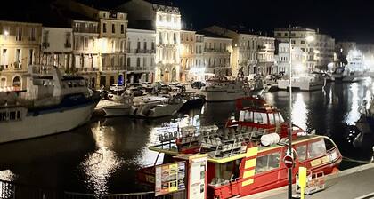 Appartement de 55m2 Haussmanien sur le Canal Royal de Sète