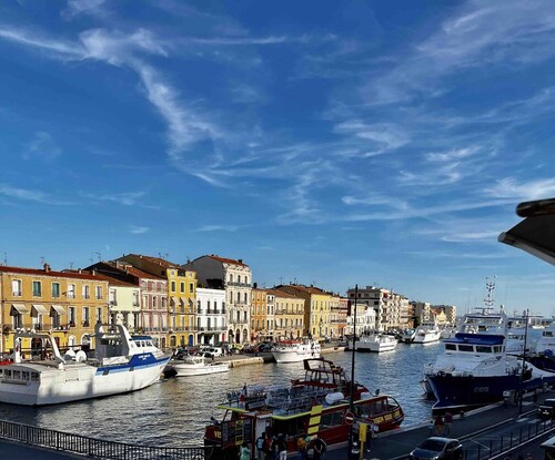 Appartement de 55m2 Haussmanien sur le Canal Royal de Sète