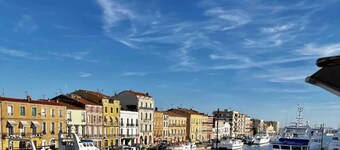 Appartement de 55m2 Haussmanien sur le Canal Royal de SĂšte