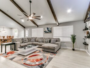 TV connectée, cheminée