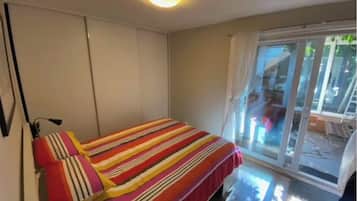 1 chambre, fer et planche Ă repasser, Wi-Fi, draps fournis
