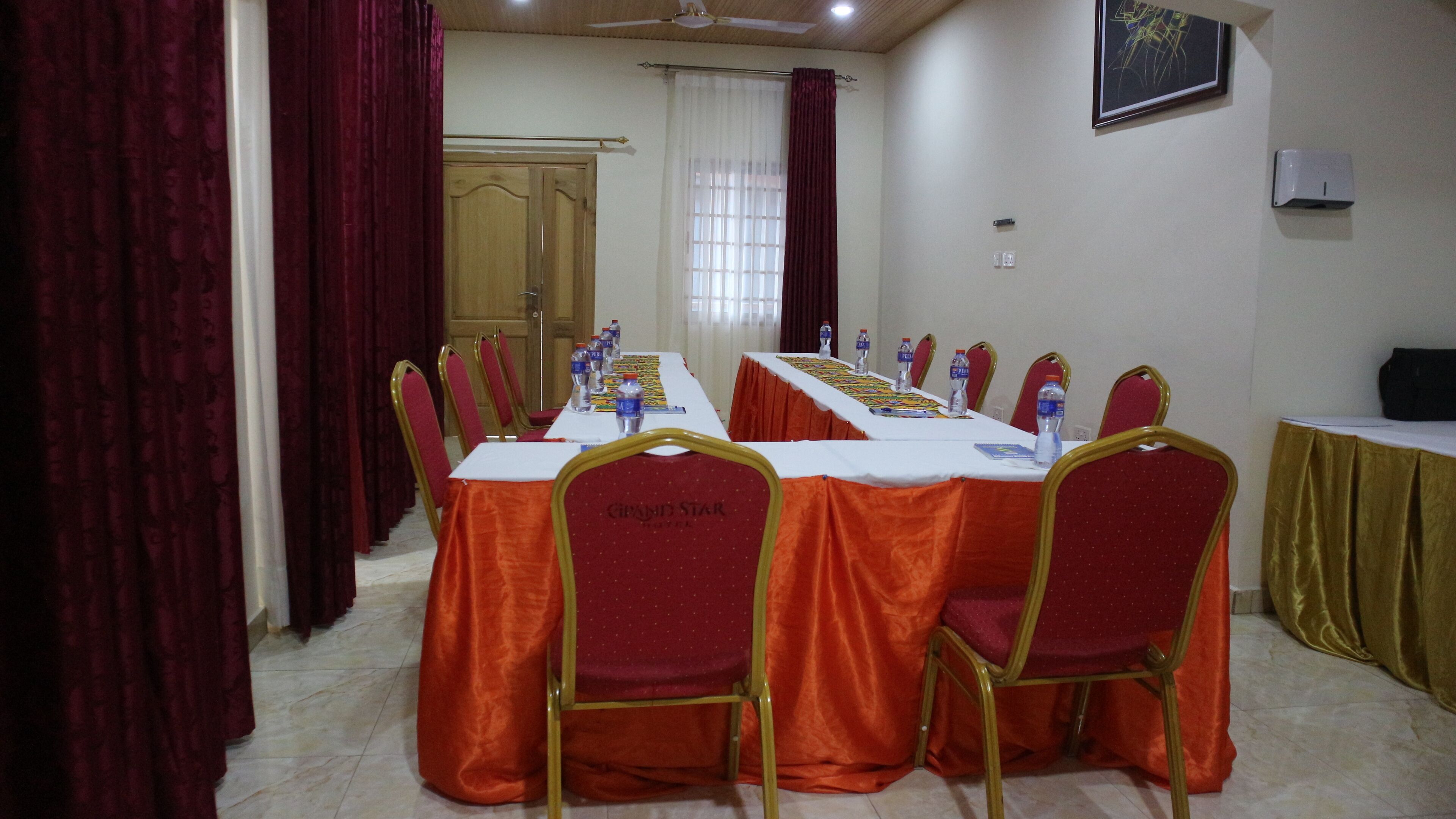 Meeting facility