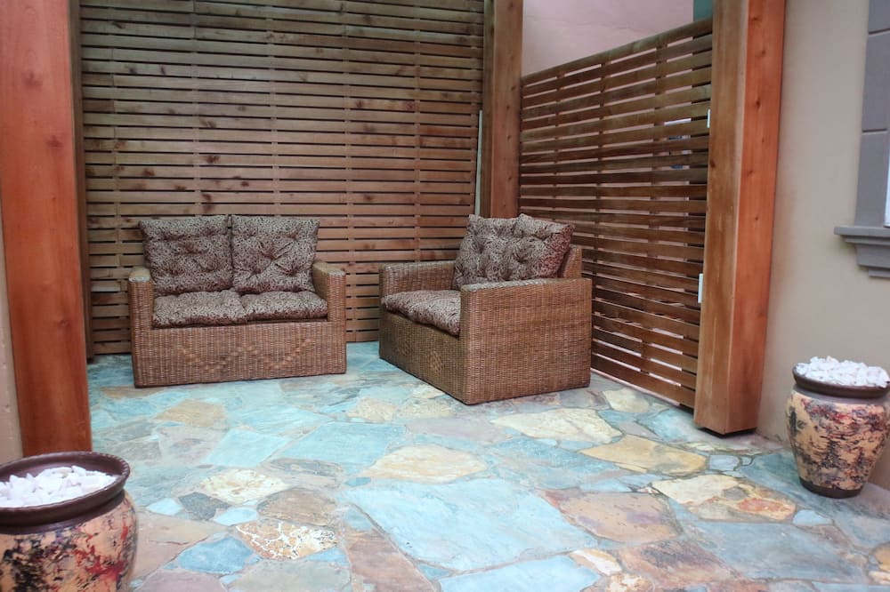 Crystal Premier Hotel
