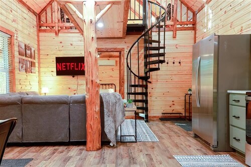 Hot Tub (Private) | DogsOK | FirePit | Hiking | Climbing