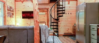 Hot Tub (Private) | DogsOK | FirePit | Hiking | Climbing