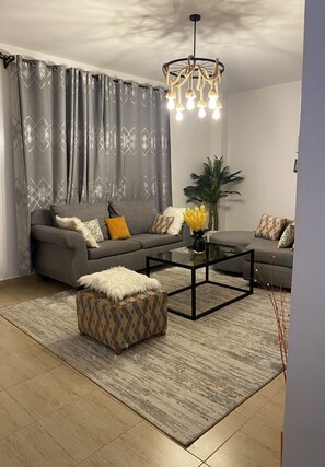 TV - JAMBO KENYA HOMES (Nairobi)