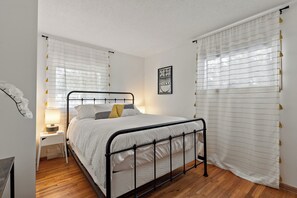 4 Schlafzimmer, Bügeleisen/Bügelbrett, kostenloses WLAN, Bettwäsche