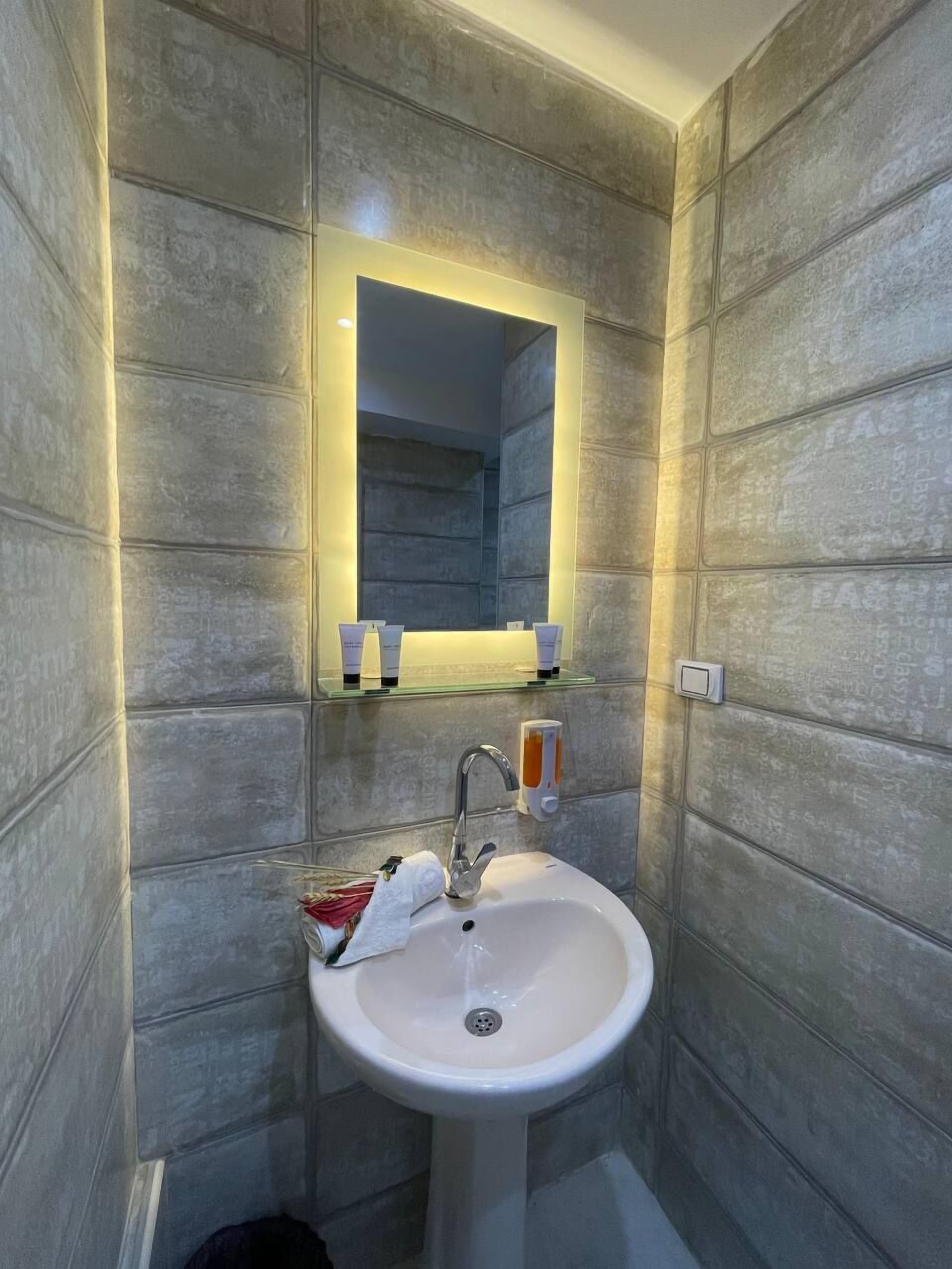 Photo - Locanda Pyramids Hotel