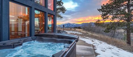 Tina de hidromasaje al aire libre