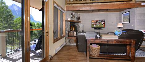 TV connectée, cheminée