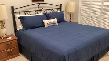 1 chambre, fer et planche à repasser, accès au Wi-Fi (inclus)