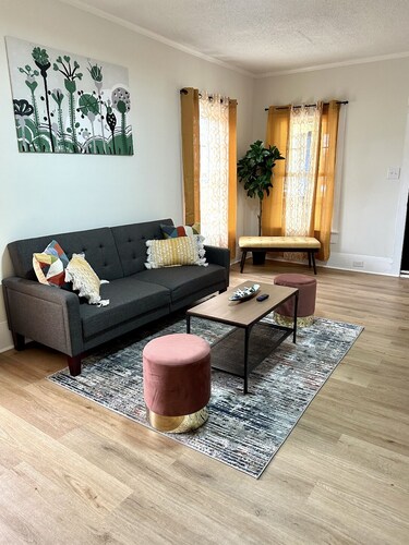 Beautiful contemporary 2BDR - Concord